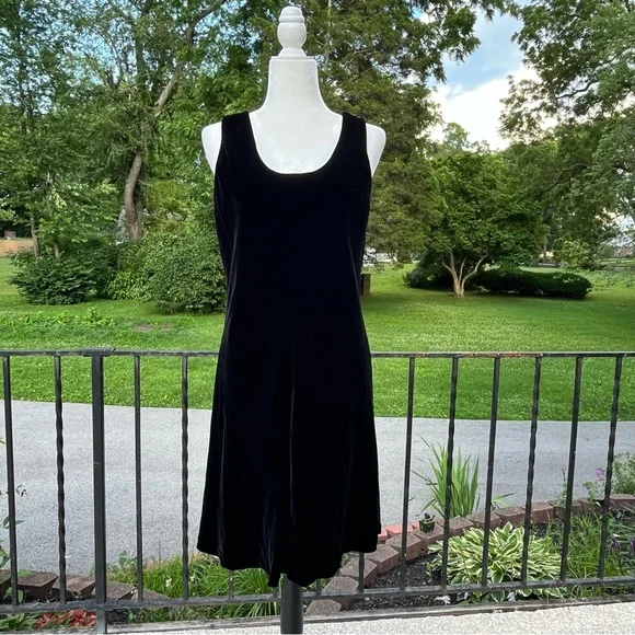 lord and taylor green dress Lily & Taylor 4092 – Diva's Den Fashion, LLC main image 0